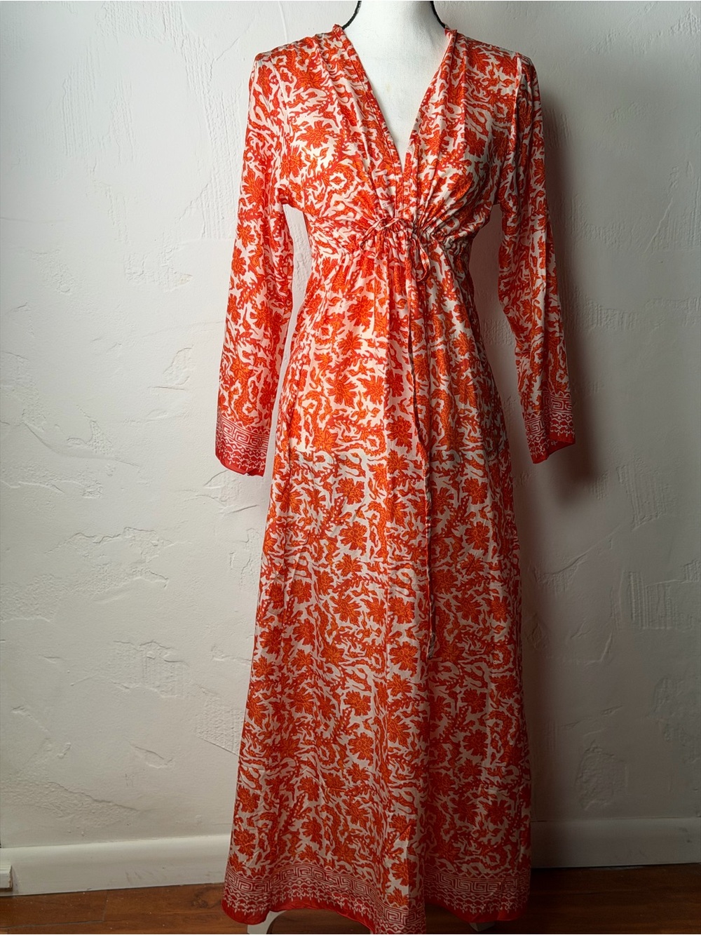 Stunning Italian Silk Red/Orange Floral V-Neck Drawstring Dress - size small 4/6 - Picture 5 of 16